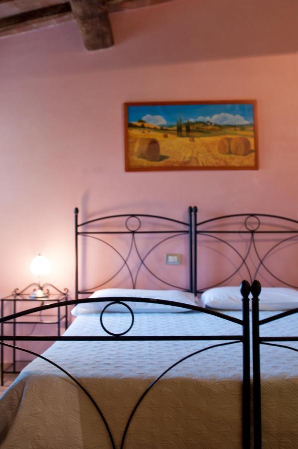 וולטרה Agriturismo Villa Felice חדר תמונה